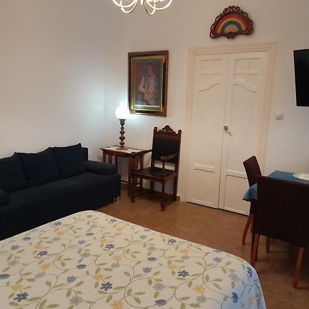 Pension Antonio Guesthouse Аликанте Екстериор снимка