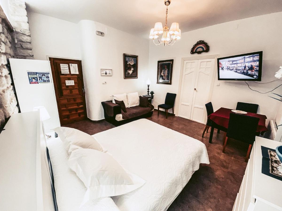 Pension Antonio Guesthouse Аликанте Екстериор снимка