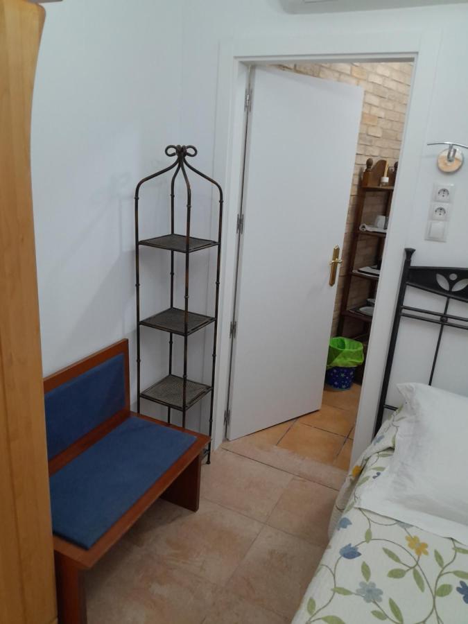 Pension Antonio Guesthouse Аликанте Екстериор снимка